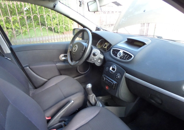 Renault Clio cena 11800 przebieg: 211500, rok produkcji 2008 z Kostrzyn nad Odrą małe 232